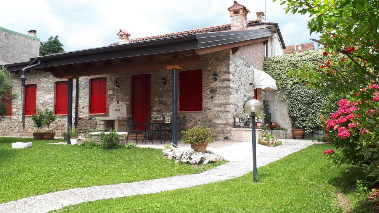 Le Scuderie Di S.Bakhita Villa Schio Exteriör bild